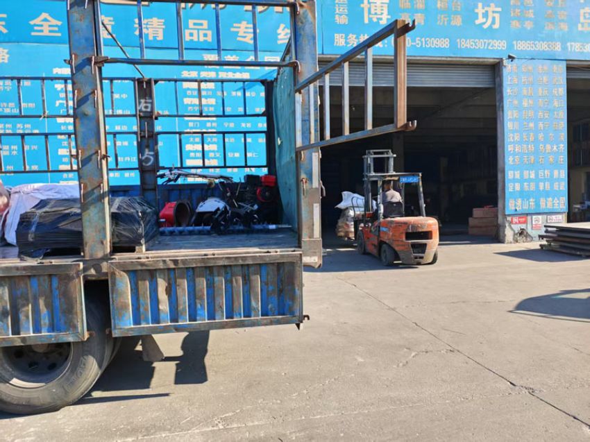 點擊查看詳細信息<br>標題：發(fā)貨現(xiàn)場 閱讀次數(shù)：0